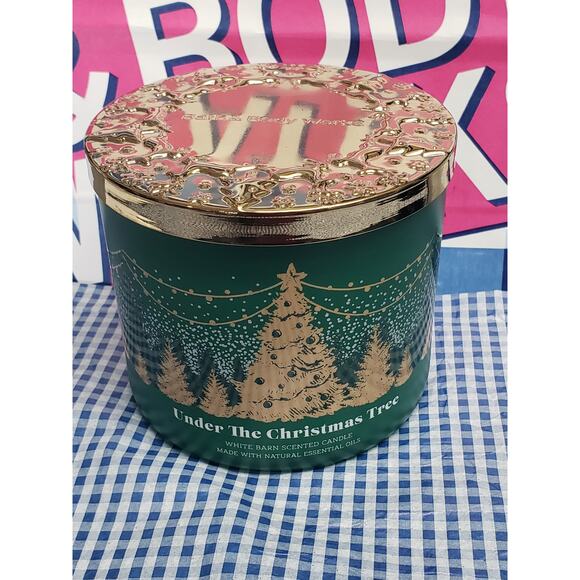 BBW Under The Christmas Tree Holiday Lid Large 3 Wick Candle - Picture 1 of 2